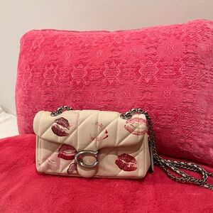 Coach Quilted Tabby 20 Lip Print